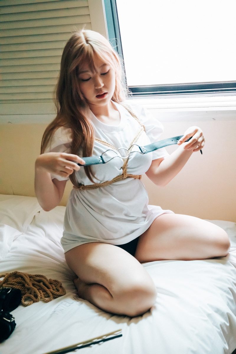 Loozy专辑写真