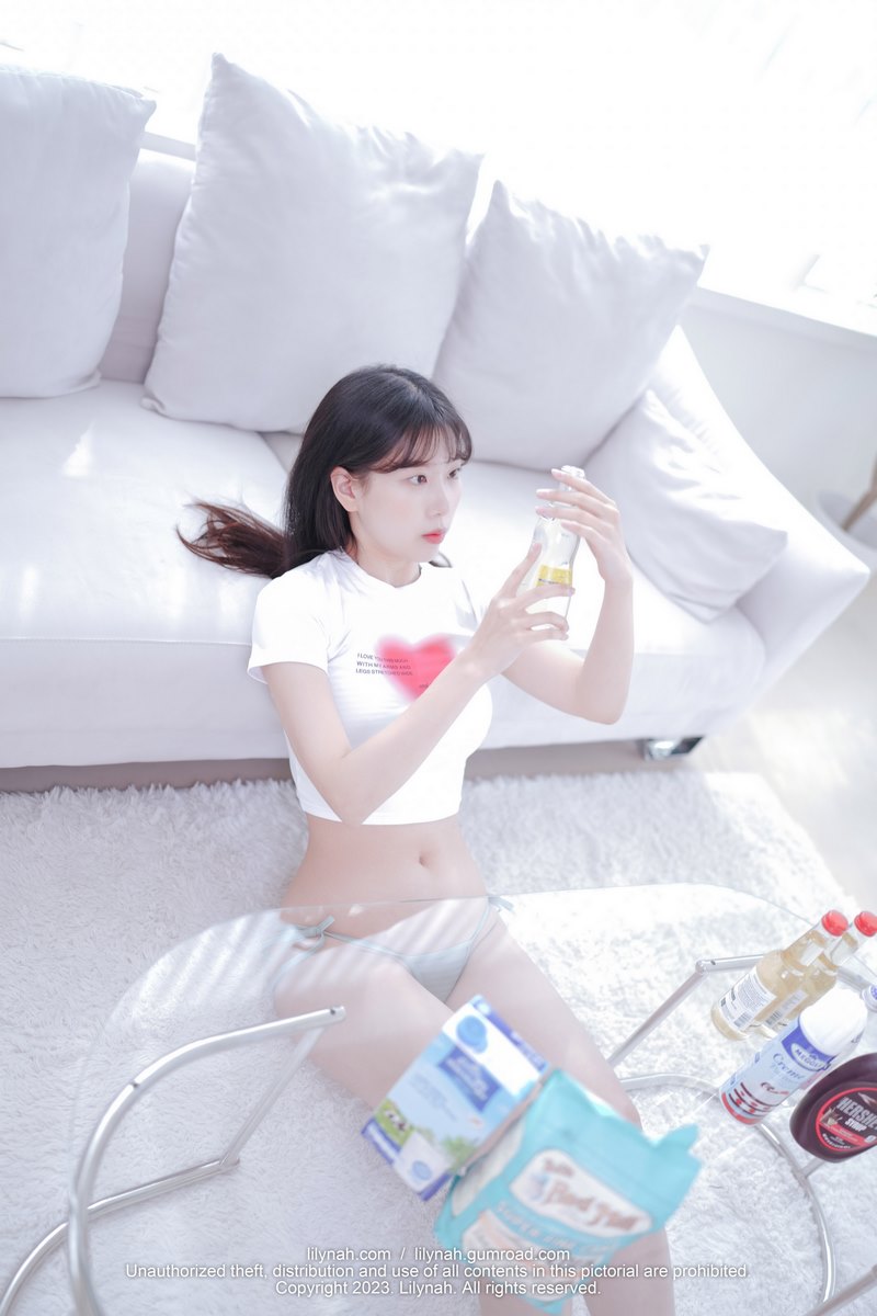 Lilynah专辑写真