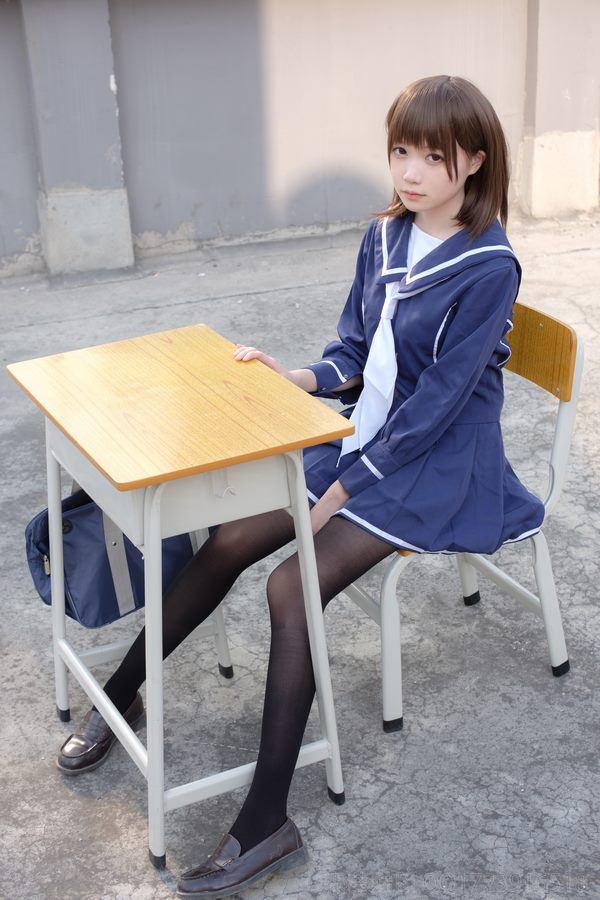 森萝财团专辑写真