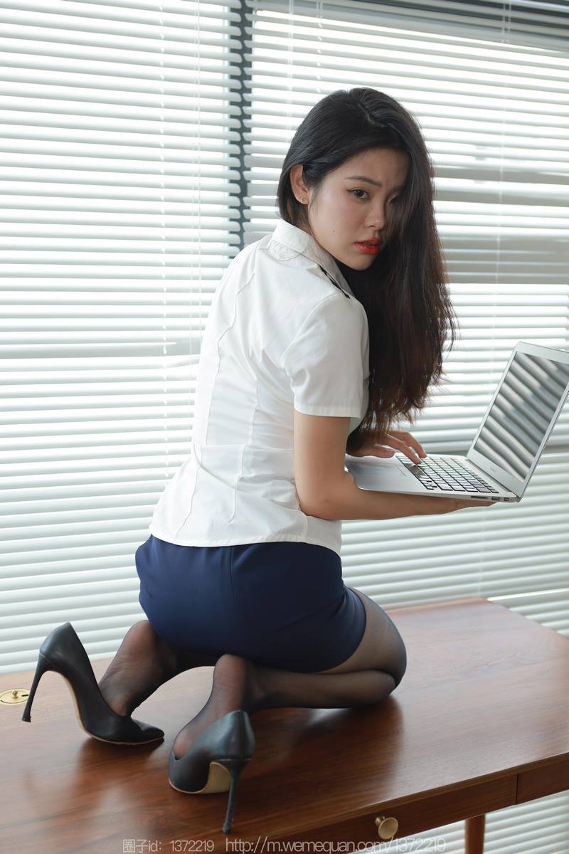 IESS异思趣向-丝享家专辑写真